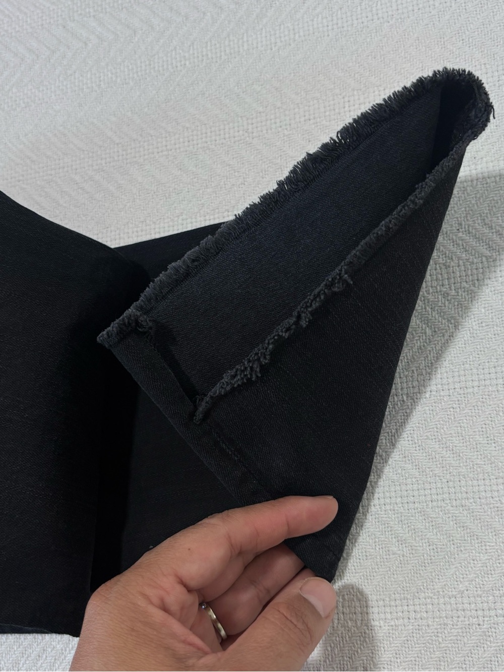 🖤🖤🖤MOTHER Black Ankle & Cropped Button-Front Pants - Picture 12 of 14